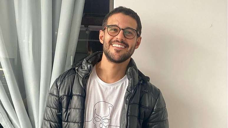 No Instagram, Rodrigo Mussi comemora recuperação de acidente e diz que está voltando aos poucos.