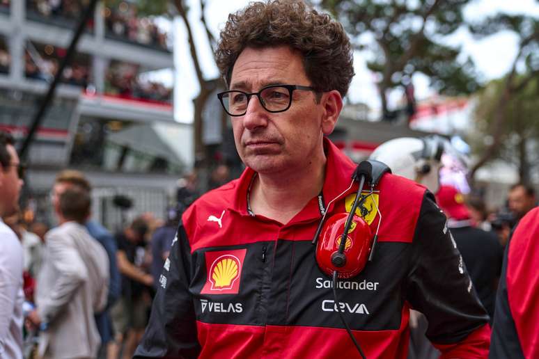 Chefe da escuderia italiana, Mattia Binotto admitiu desastre estratégico da equipe nas ruas de Monte Carlo 