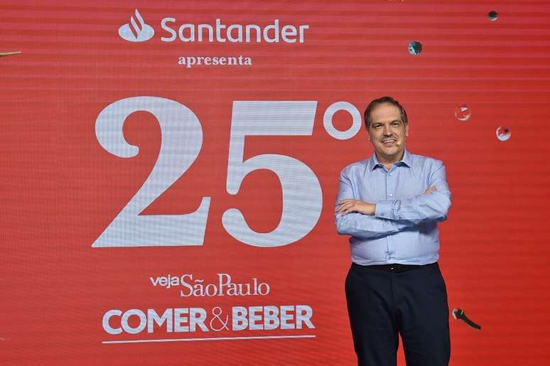 Arnaldo Lorençato apresenta premiação Comer & Beber da Veja São Paulo
