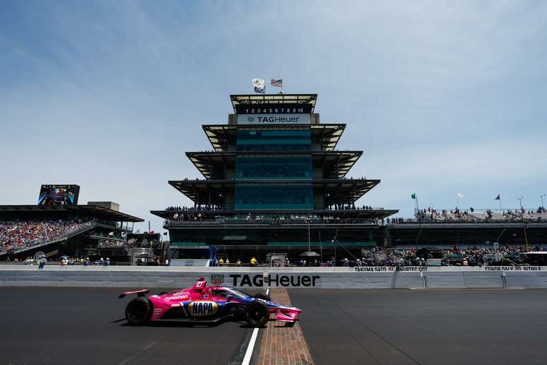 Alexander Rossi esteve perto de brigar pela vitória na Indy 500 