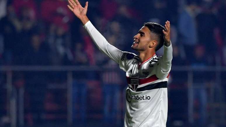 Rodrigo Nestor tem contrato com o São Paulo até dezembro de 2024 (Foto: NELSON ALMEIDA / AFP)