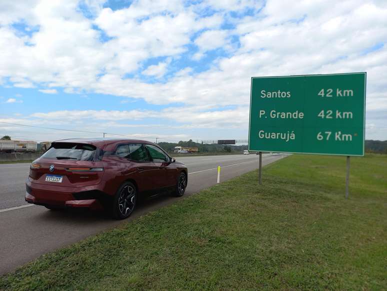 BMW iX no test drive de um dia.