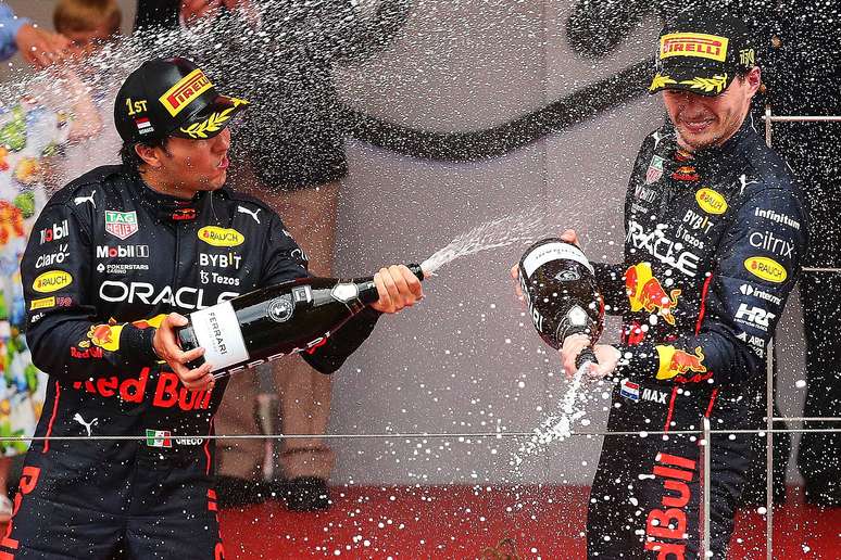 Pérez e Verstappen no pódio em Mônaco 