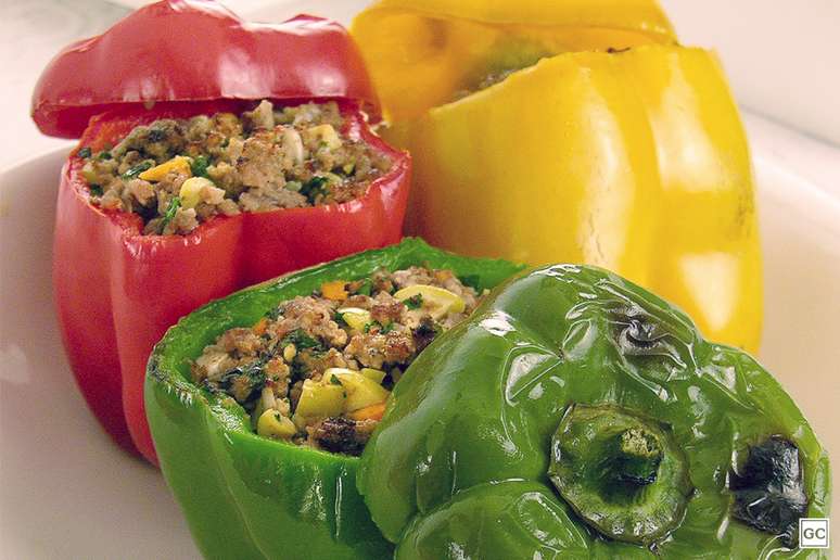 Piment&atilde;o recheado com carne mo&iacute;da &ndash; Foto: Guia da Cozinha
