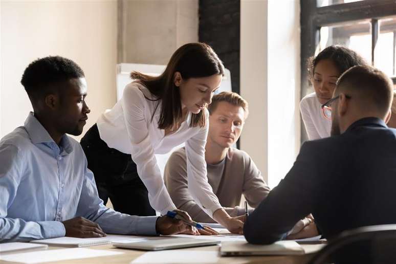 Inteligência emocional é fator chave para o bem-estar no trabalho e na vida pessoal