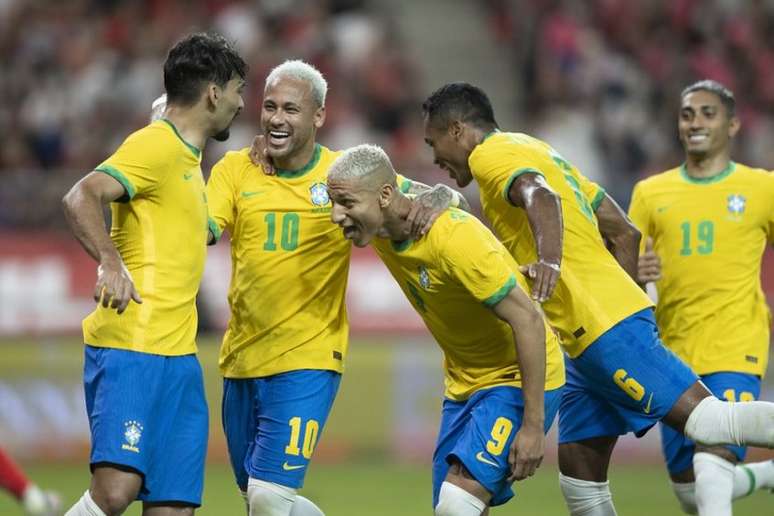 CBF Futebol on X: FIM DE JOGO! Brasil goleia novamente e garante