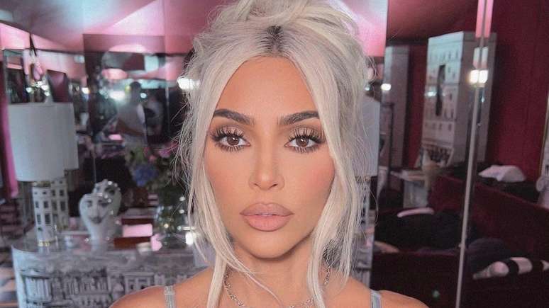 Kim Kardashian diz o que faria para manter a aparência jovem