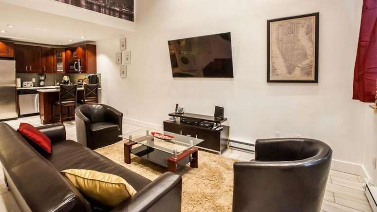 Triplex Carriage House