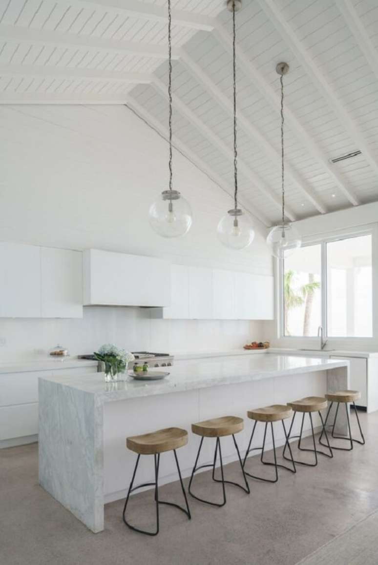 23. Studio com decoração escandinava na cozinha clean – Foto Dezeen