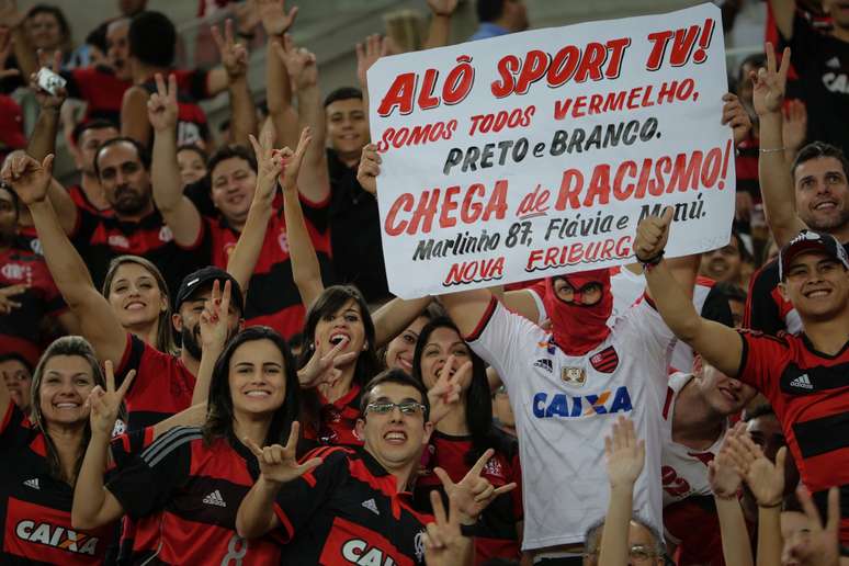 Torcedores do Flamengo no Maracan&atilde;; para analistas, reforma do est&aacute;dio para a Copa de 2014 elitizou o p&uacute;blico que frequenta os jogos.