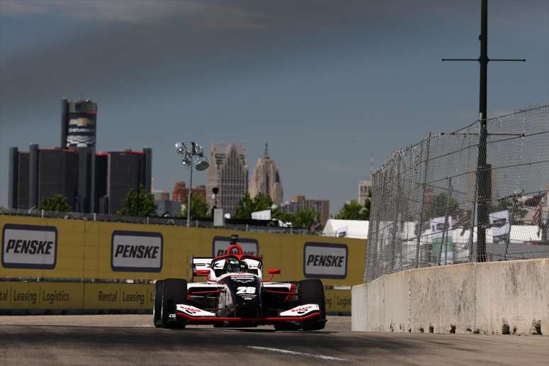 Linus Lundqvist dominou corrida 2 da Indy Lights 