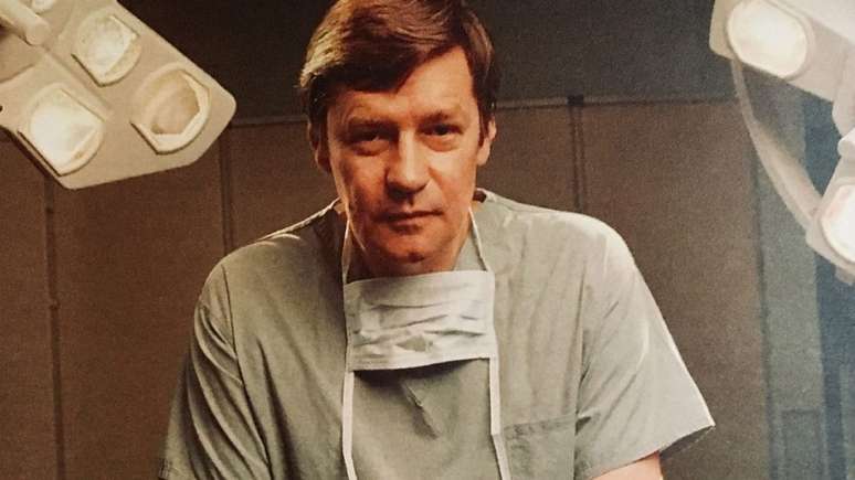 'A cirurgia para mim n&atilde;o &eacute; um trabalho, sempre foi um compuls&atilde;o. Se pudesse passar o dia e parte da noite fazendo s&oacute; isso, eu faria', diz Westaby.