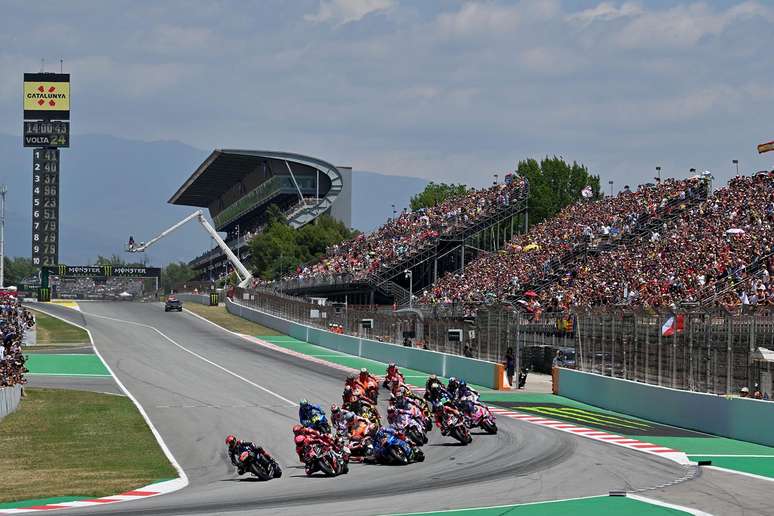 A lambança de Takaaki Nakagami ainda nos primeiros metros do GP da Catalunha 