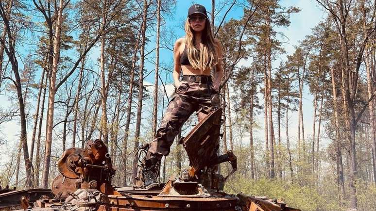 Liziane Gutierrez segue como volunt&aacute;ria na Guerra da R&uacute;ssia contra a Ucr&acirc;nia.