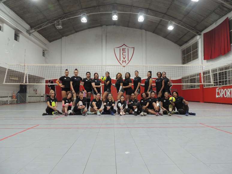 Angels Volley Brazil tem turmas femininas inclusivas para mulheres trans e travestis