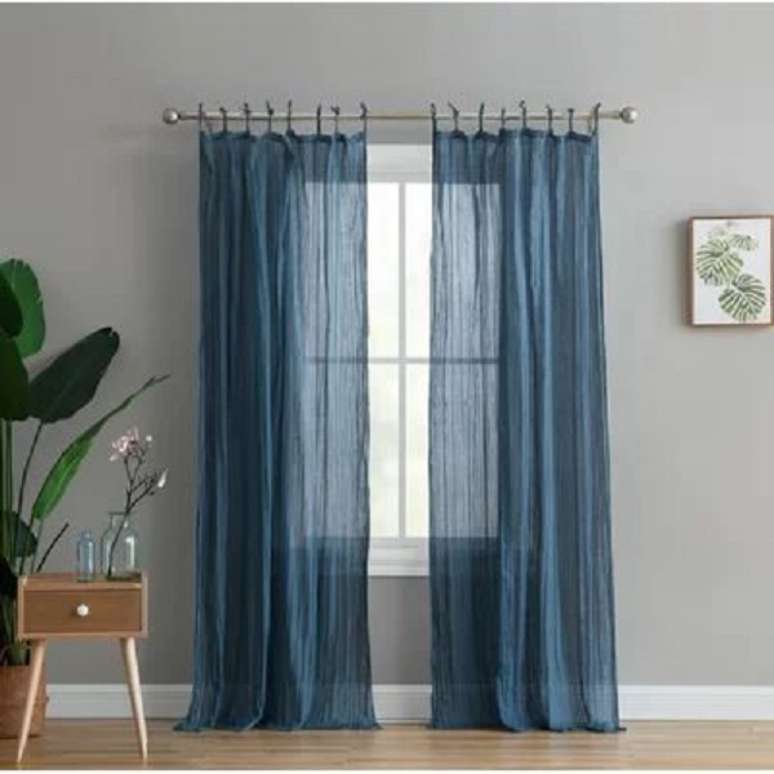 12. Cortina azul escuro &ndash; Foto Wayfair
