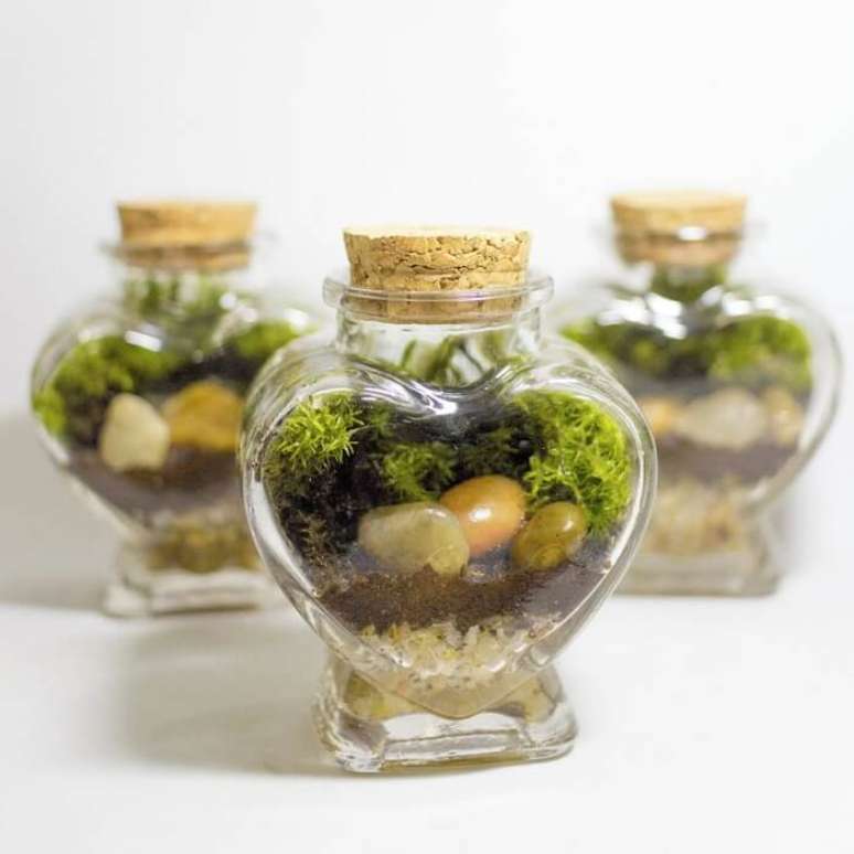 25. Mini terrário fechado como lembrancinha de festa. Fonte: Arkpad