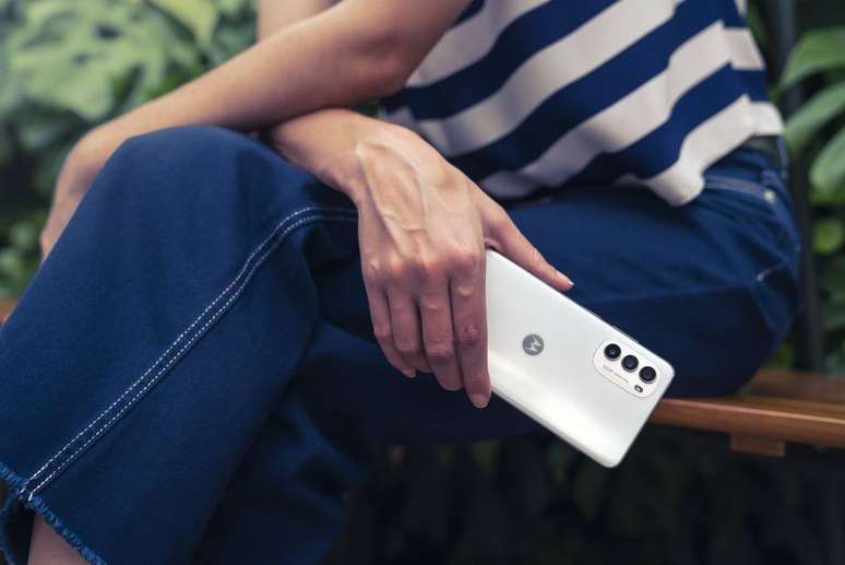 Moto G82 &eacute; lan&ccedil;ado