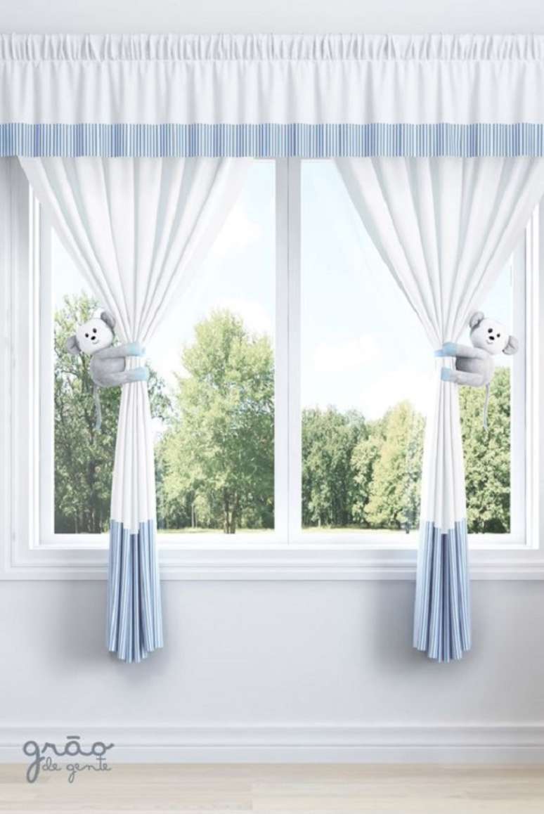 23. Quarto com cortina azul beb&ecirc; &ndash; Foto Gr&atilde;o de Gente