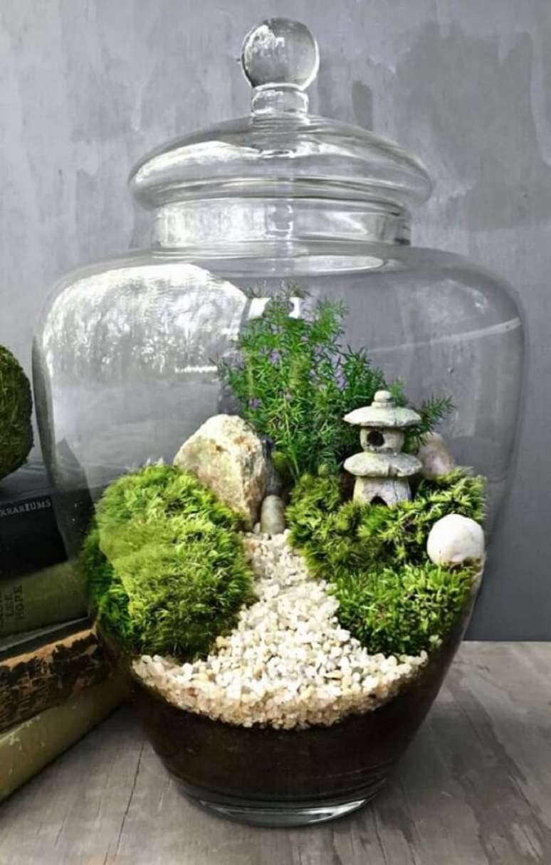 24. Esse modelo de terr&aacute;rio fechado grande transmite uma sensa&ccedil;&atilde;o de paz e conforto. Fonte: Ideias Decor