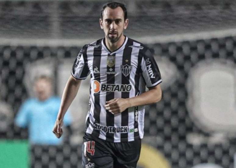 Atlético-MG anuncia rescisão de contrato com zagueiro Diego Godín