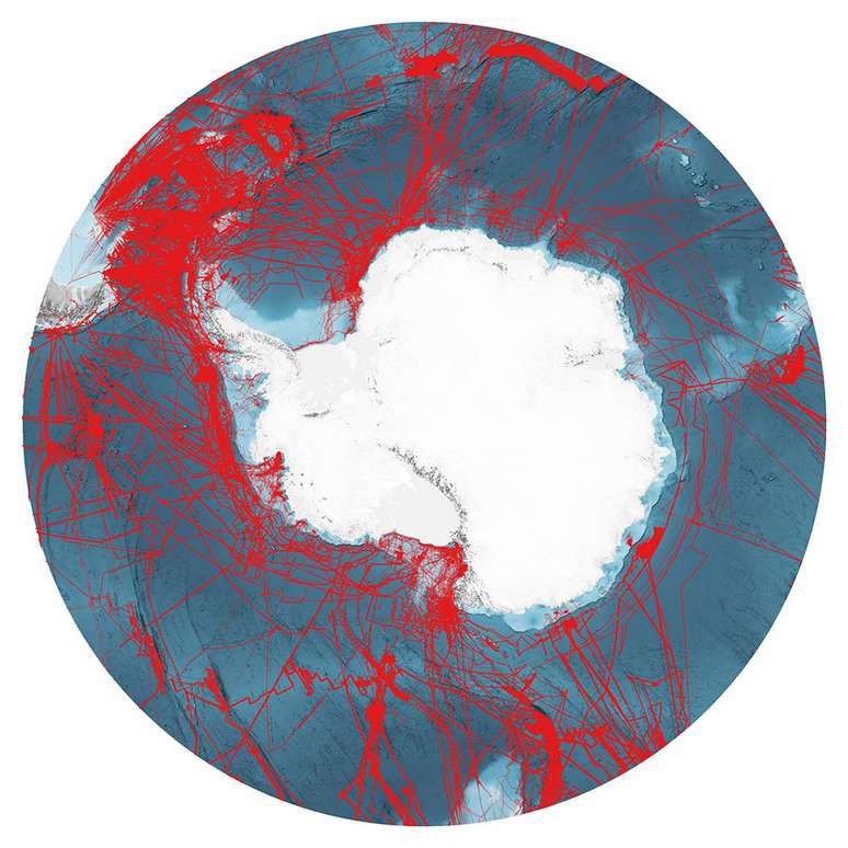 Mapa mostra as áreas identificadas por navios com sonar. Medições de satélite de baixa resolução devem preencher o resto