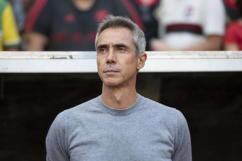 Fla admite que trazer Paulo Sousa foi um erro