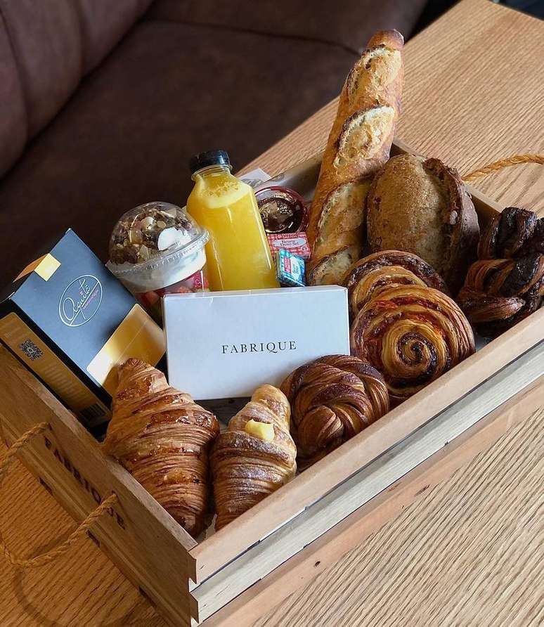 Cesta da padaria Fabrique Pão e Café para o Dia dos Namorados