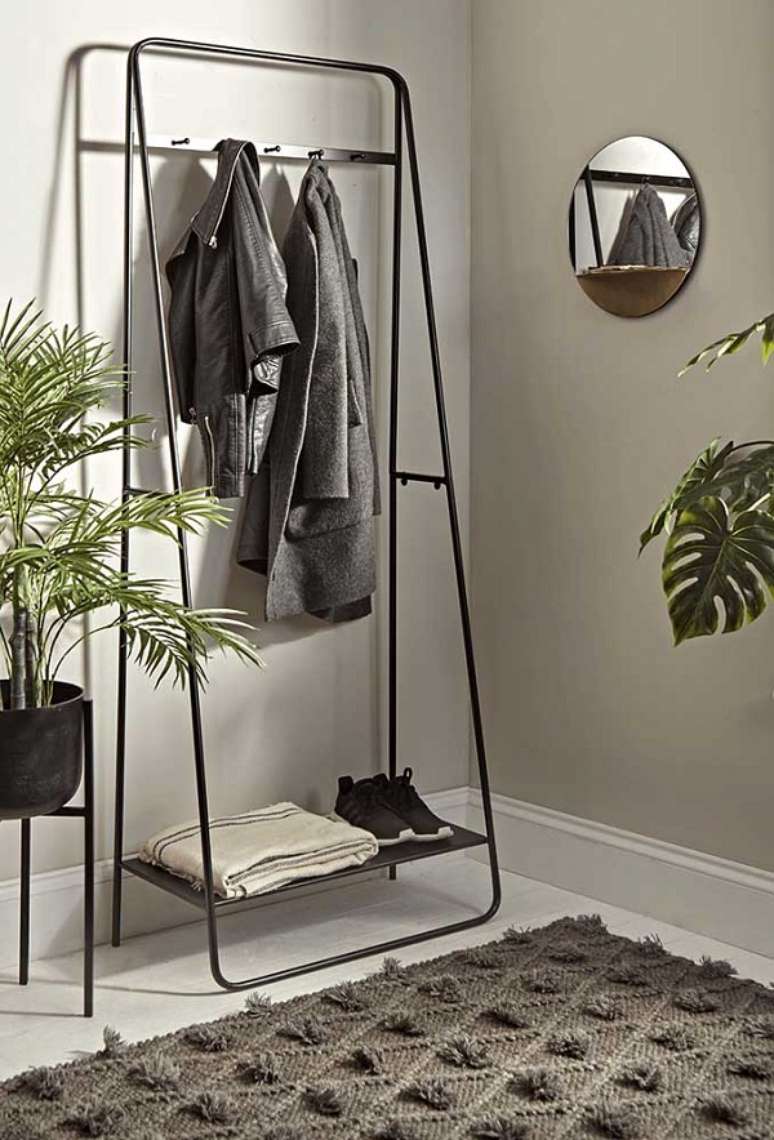 37. Arara de roupas para hall de entrada &ndash; Foto Decor facil