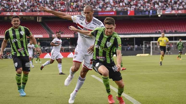 Coelho perdeu por 1x0 no Morumbi - Foto: Estevão Germano / América