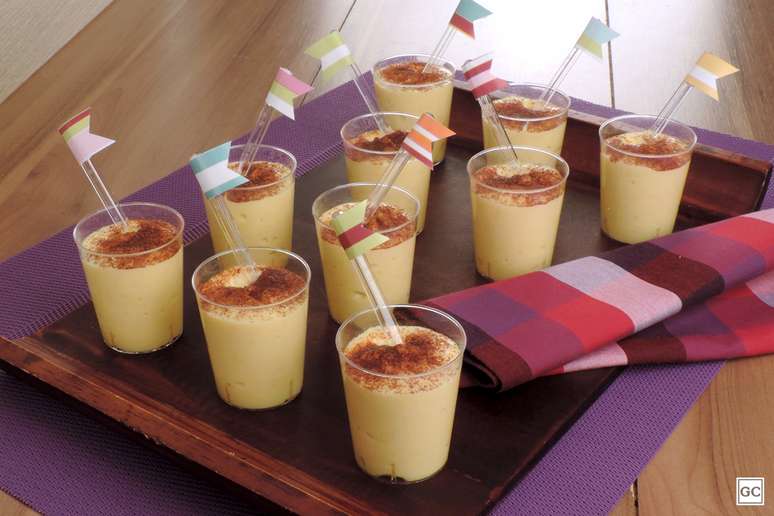 Brigadeiro de milho verde no potinho &ndash; Foto: Guia da Cozinha