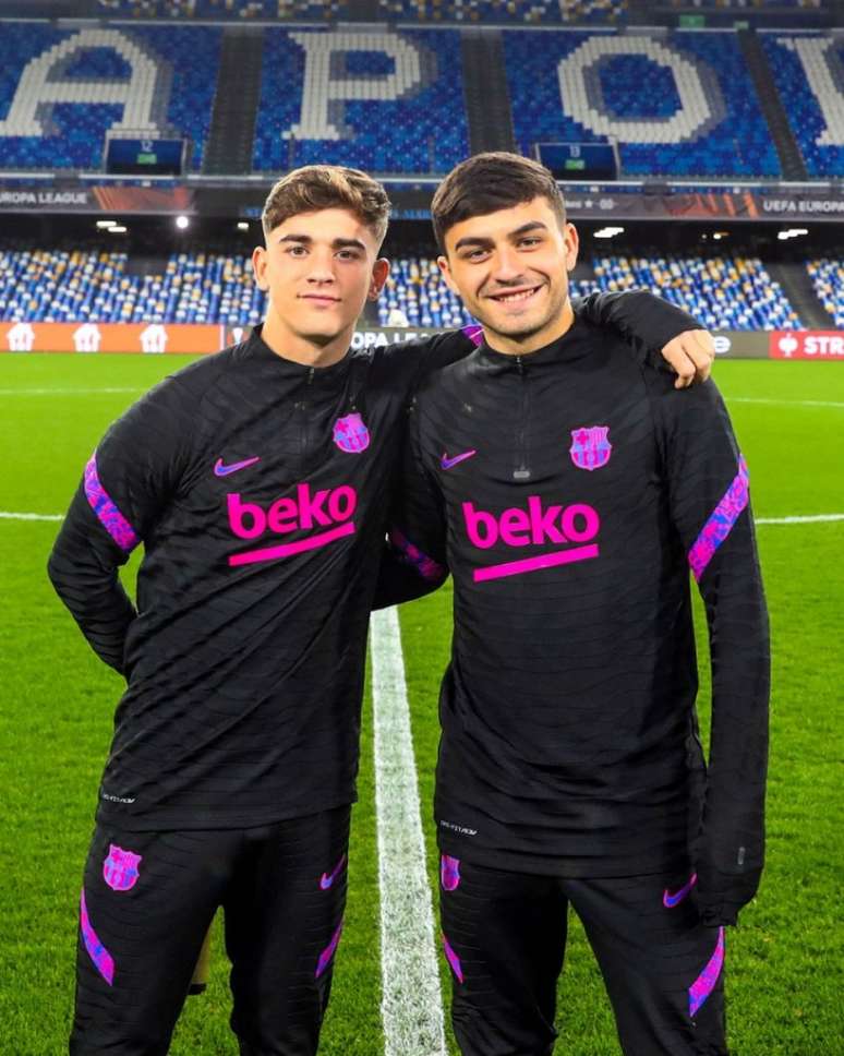 Gavi e Pedri, jovens fundamentais da equipe do Barcelona (Foto: Divulgação/Barcelona)