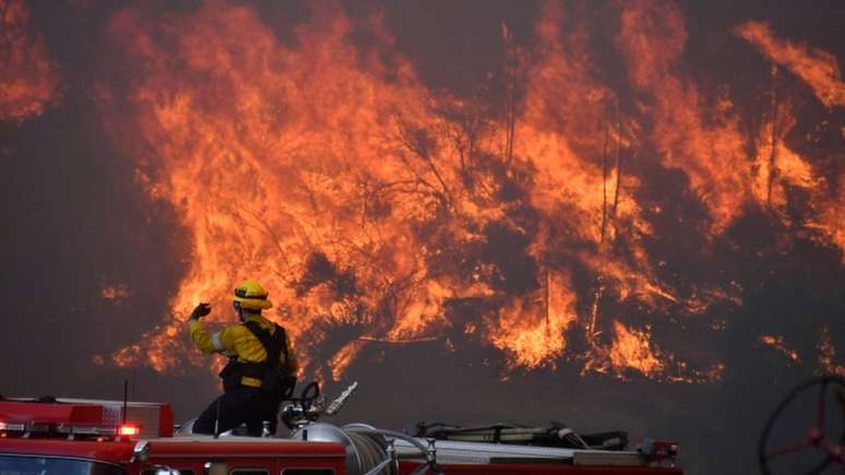 Uma das consequências mais temidas da seca são incêndios florestais, como os que atingiram Califórnia em 2019