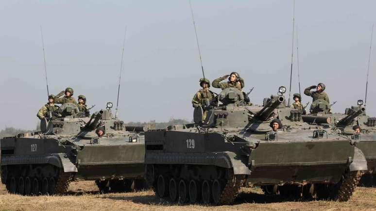 Exerc&iacute;cios militares envolvendo a Frota B&aacute;ltica v&ecirc;m sendo regularmente realizados em Kaliningrado