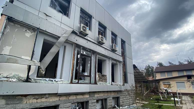 Tropas russas estabeleceram posi&ccedil;&otilde;es de disparo neste e em outro edif&iacute;cio utilizado como ponto de controle