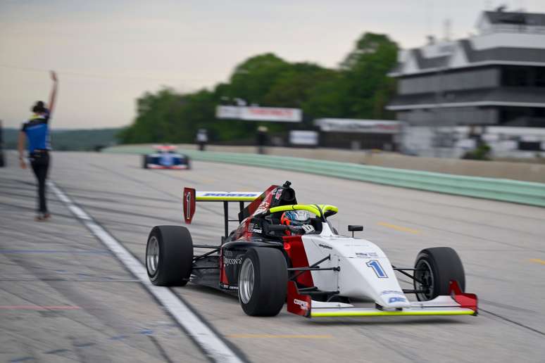 Kiko Porto durante etapa de Road America da Pro 2000 