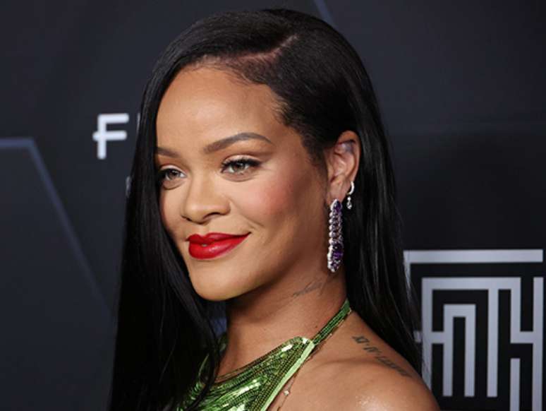 Rihanna é a artista mais rica dos Estados Unidos, segundo a 'Forbes'