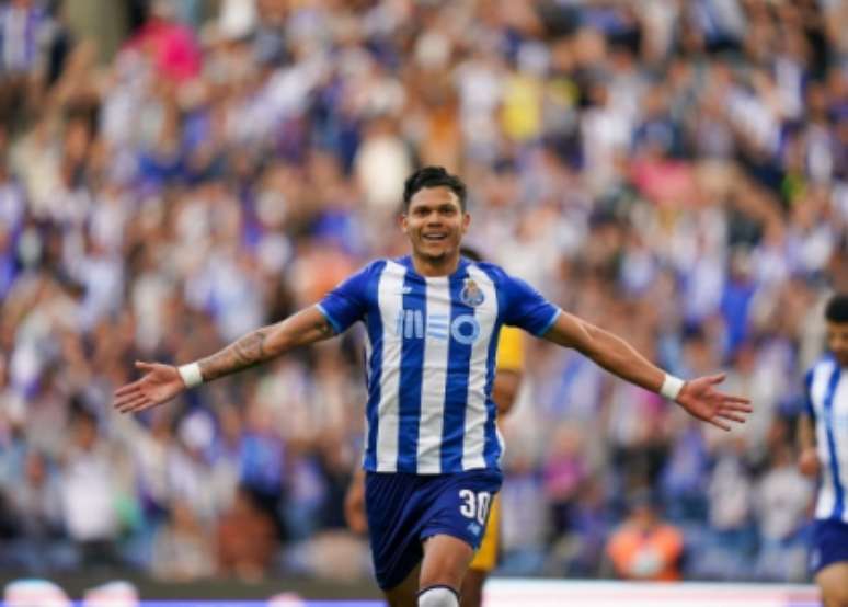 Evanílson marcou 21 gols na temporada com o Porto (Foto: Divulgação / Porto)