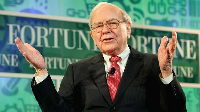 Warren Buffett j&aacute; afirmou que as criptomoedas s&atilde;o uma das piores bolhas de todos os tempos
