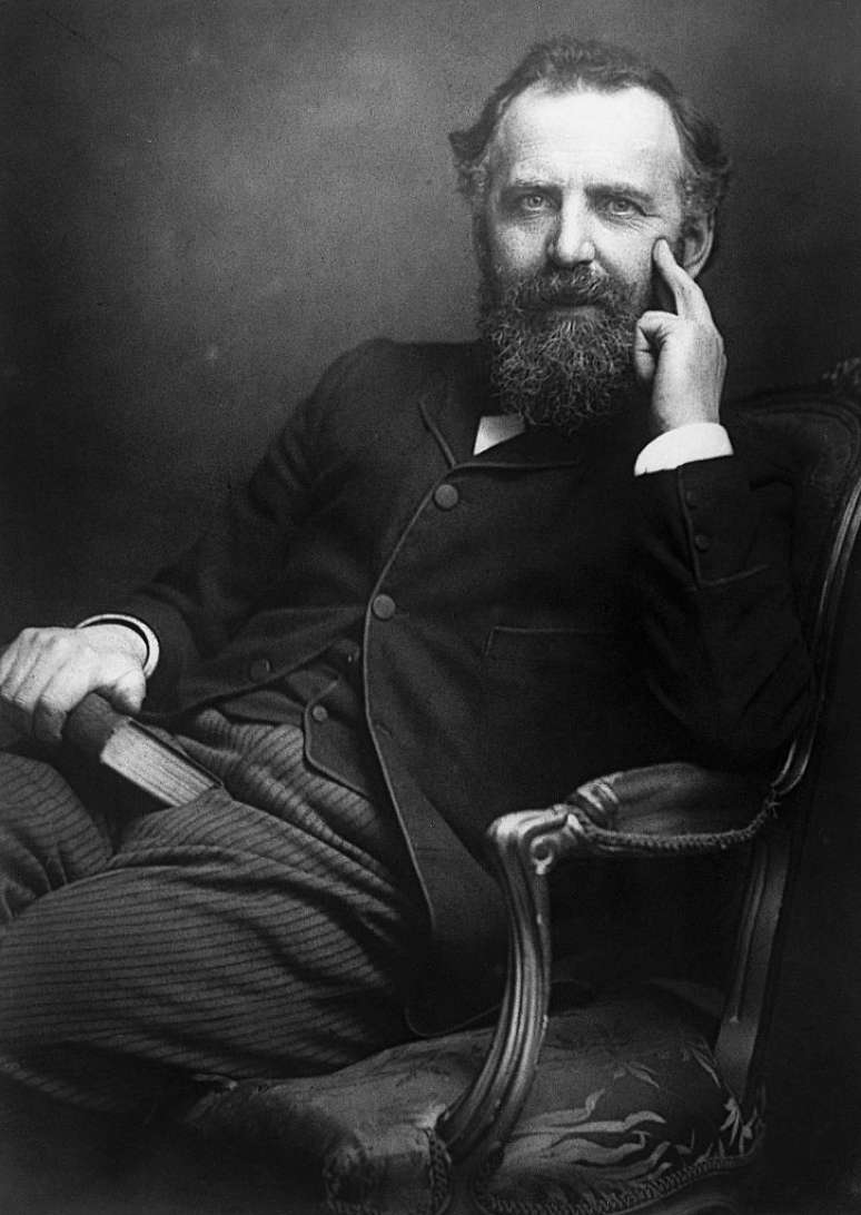 Stead escreveu, entre outros livros, 'If Christ Came to Chicago' (Se Cristo viesse a Chicago', em tradu&ccedil;&atilde;o literal)