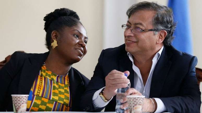 Petro e M&aacute;rquez: ex-empregada dom&eacute;stica, vice &eacute; advogada e ativista pelo meio ambiente