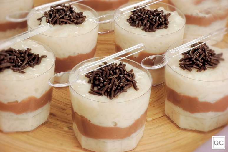 Arroz doce com chocolate no copinho – Foto: Guia da Cozinha