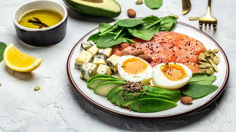 Experimente essas delícias low carb no almoço de hoje