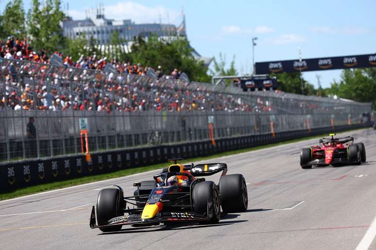 Verstappen consegue segurar Sainz e vence o GP do Canadá