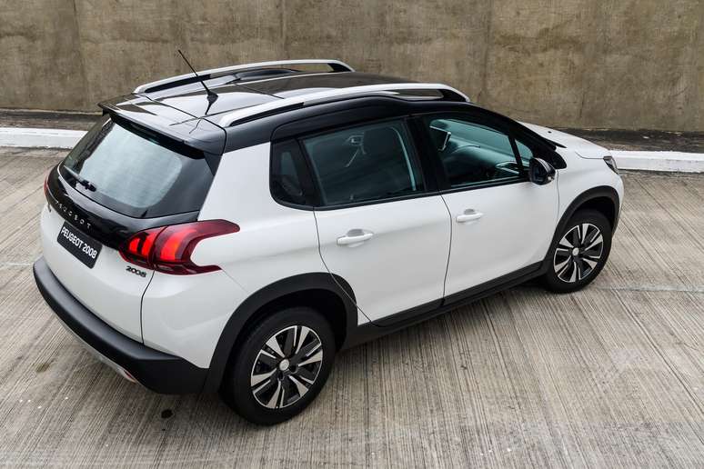 Peugeot 2008 linha 2023