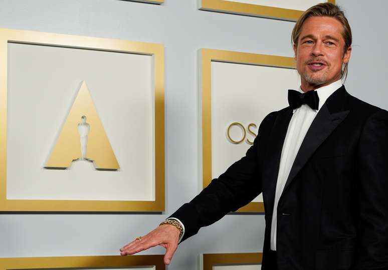 Em entrevista &agrave; GQ, Brad Pitt passou um ano ca&ccedil;ando tesouro em propriedade na Fran&ccedil;a