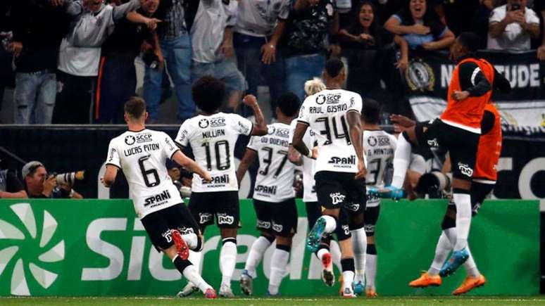 Timão dominou o Santos na Arena (Foto: Alex Silva / Lancepress!)