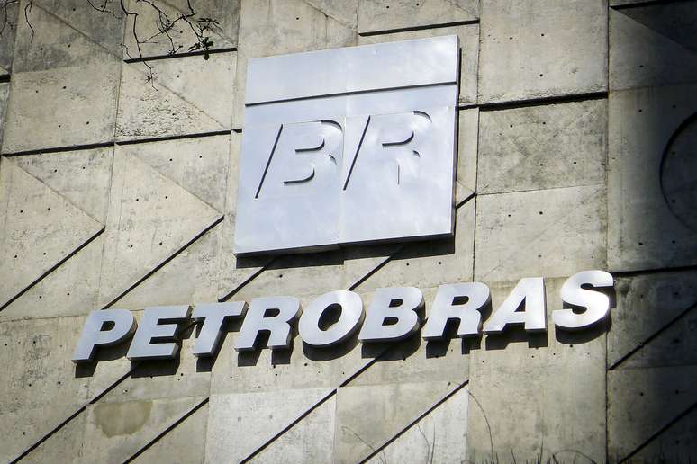 MP-RJ investiga Petrobras por suspeita de improbidade em reajuste de combustíveis