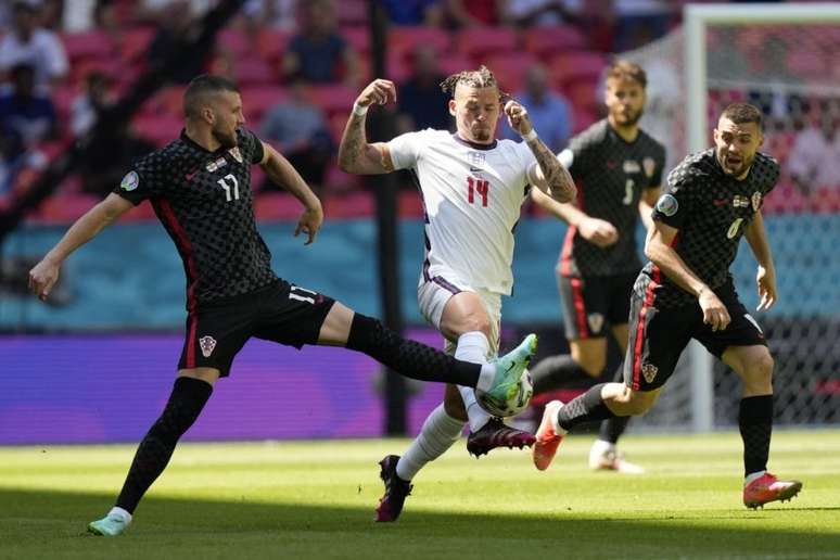 Kalvin-Phillips é um dos jvoens destaques da seleção inglesa (Foto: FRANK AUGSTEIN/AFP)