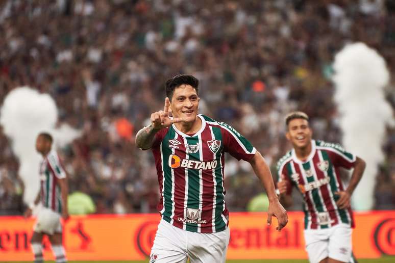 German Cano comemora gol em partida contra o Cruzeiro 